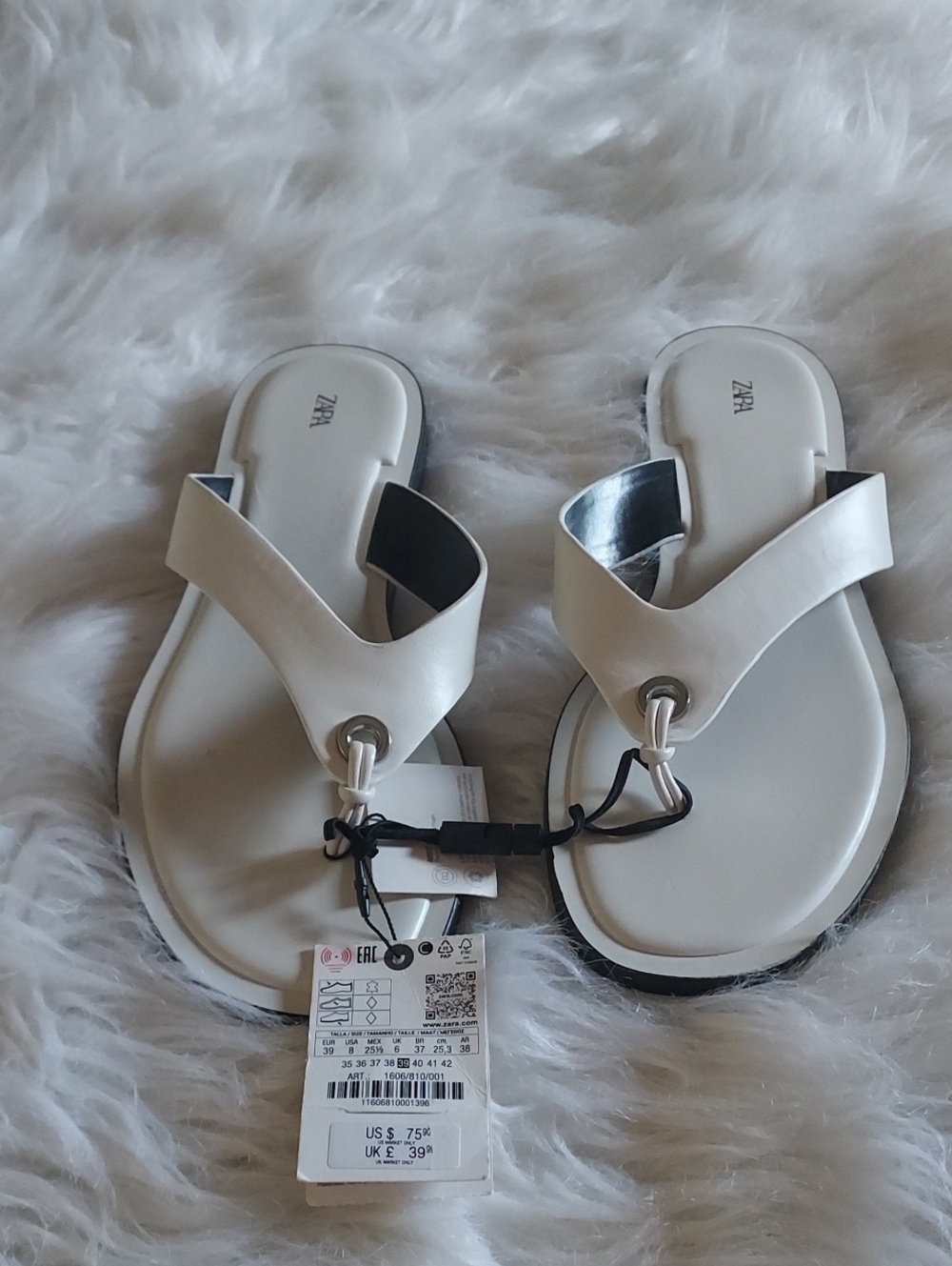Zara Leather White Thong Sandals with Black Sole - Picture 9 of 12